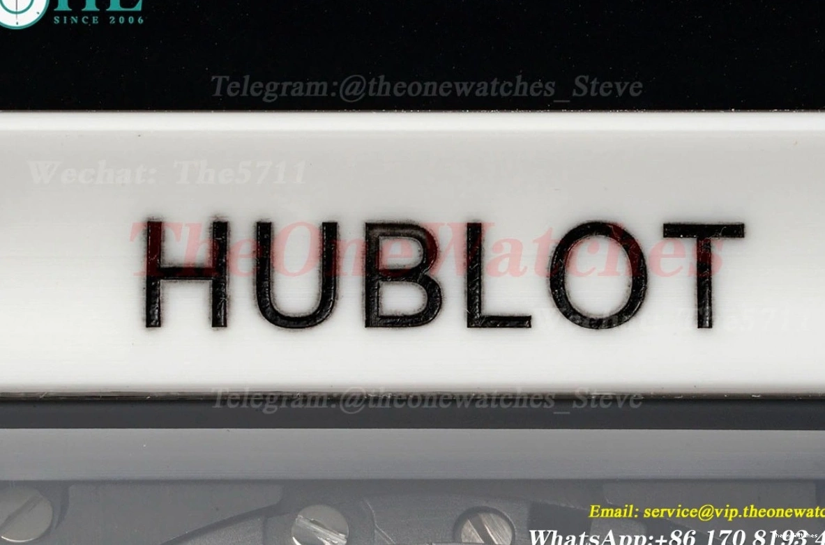 HUB1280A BBF RU White Cer Dial Unico Square Skeleton Bang 42mm 0521